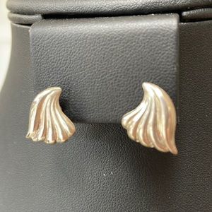 Vintage Sterling Silver Fluted Fan Earrings Studs